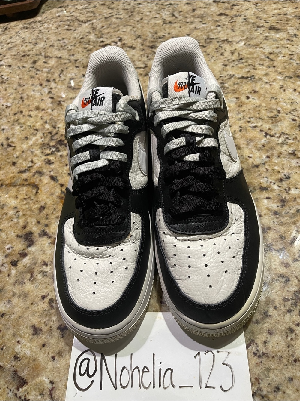 🌟Nike Air Force 1 Low-Top Sneakers in White and Black